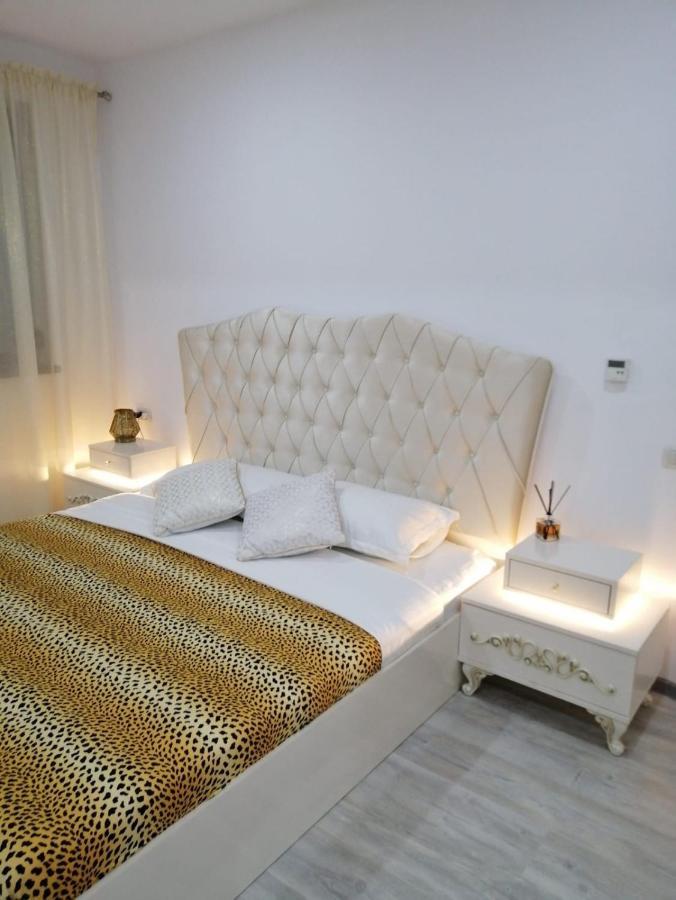 Nemo Apartment Năvodari Esterno foto